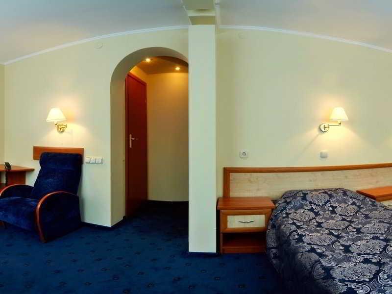 Truskavets 365 Hotel מראה חיצוני תמונה
